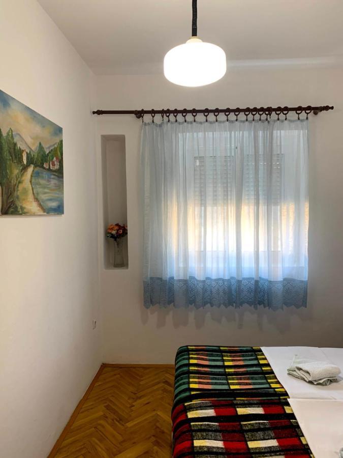 Hostel Holiday Cetinje Exterior photo
